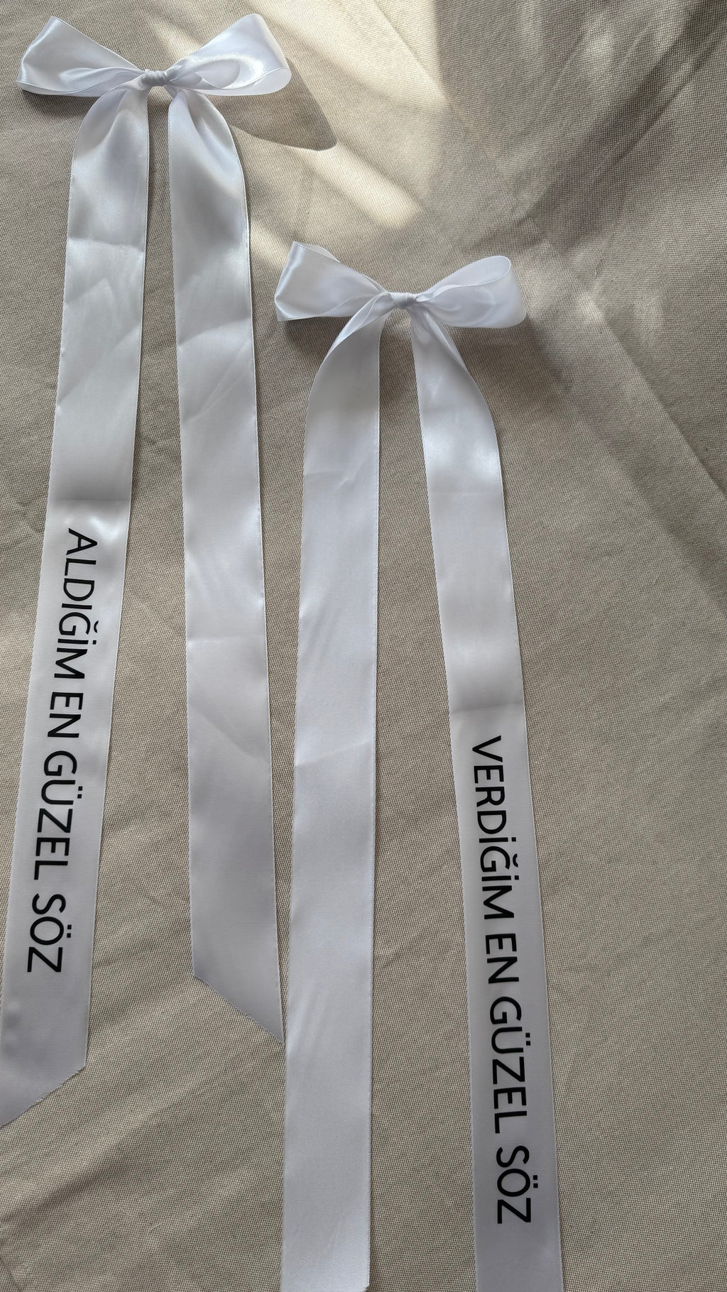 Personalisierte Satin Schleife für Hochzeit, Söz & Verlobung | Wunschtext