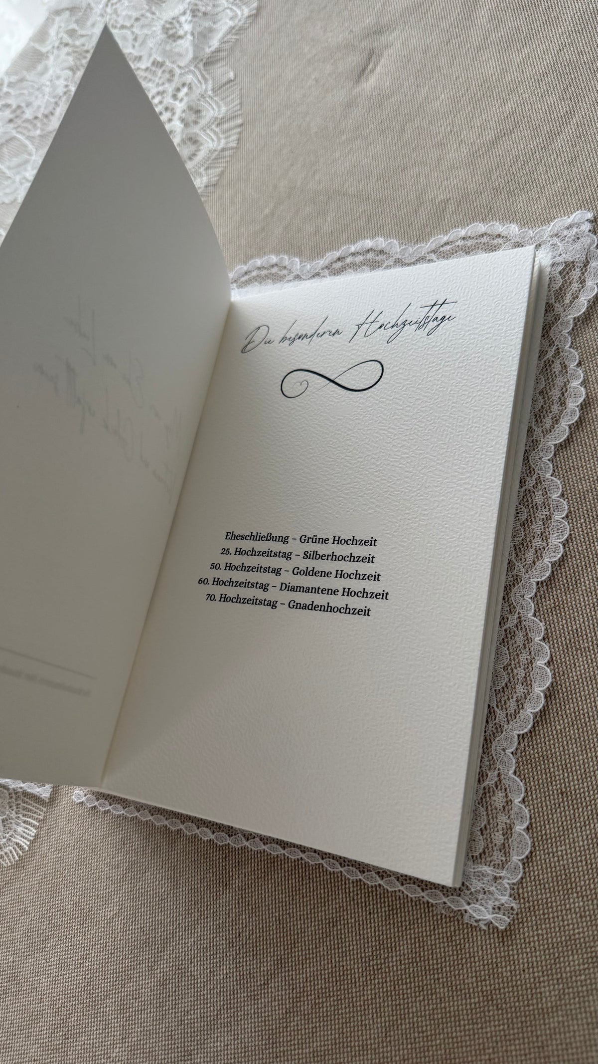 Stammbuch "Spitze" mit Heftklammer und Foto DIN A5