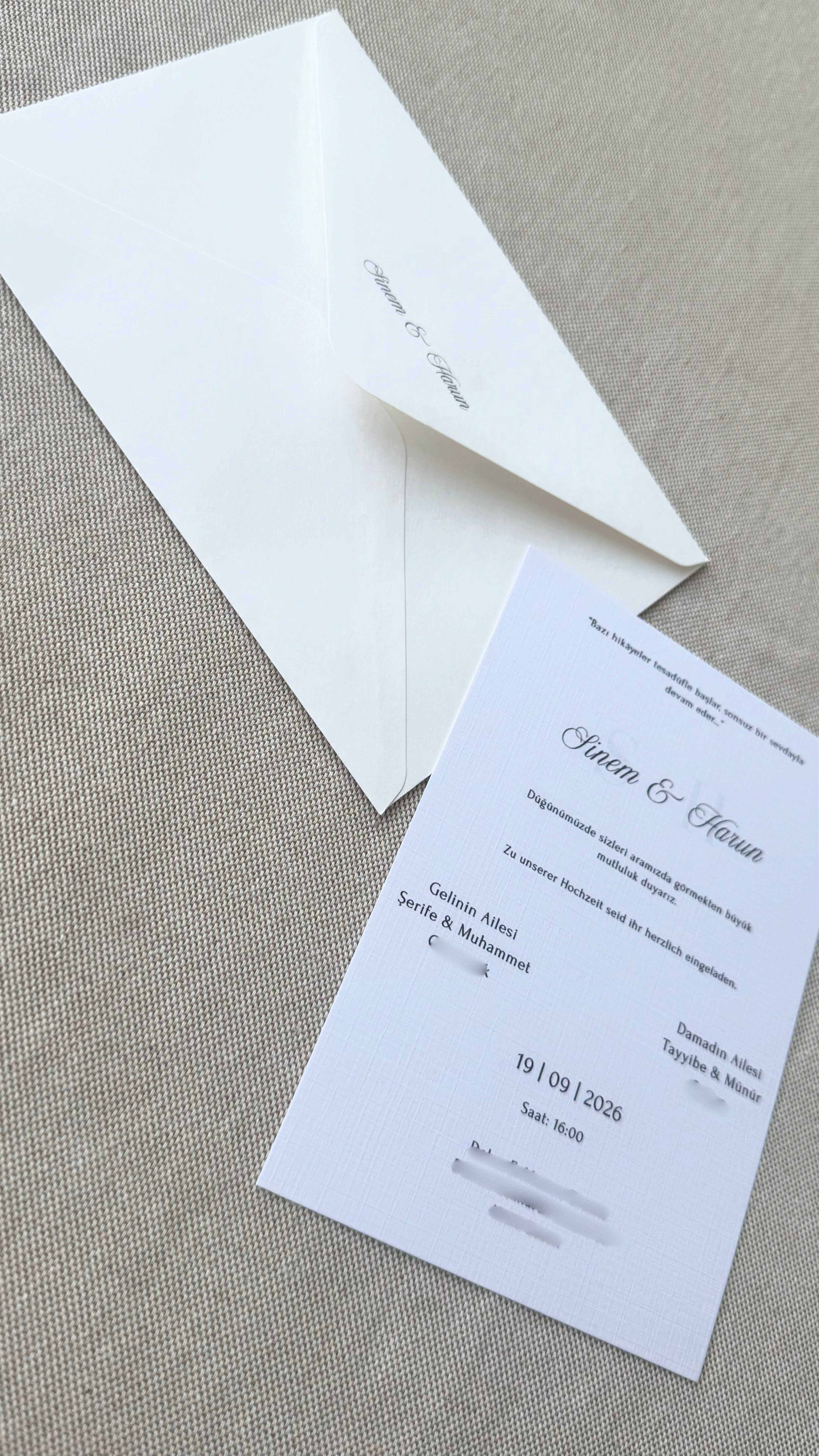 Personalisierte Hochzeitseinladung "classy"