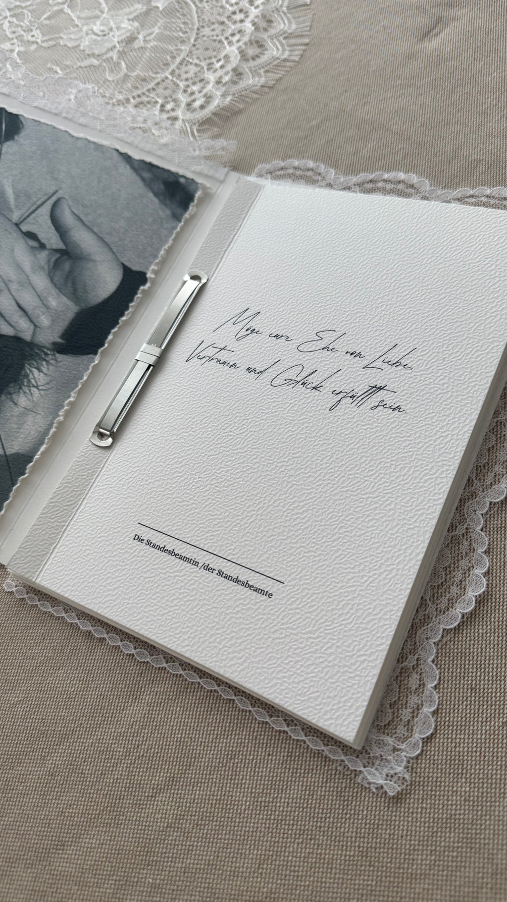Stammbuch "Spitze" mit Heftklammer und Foto DIN A5