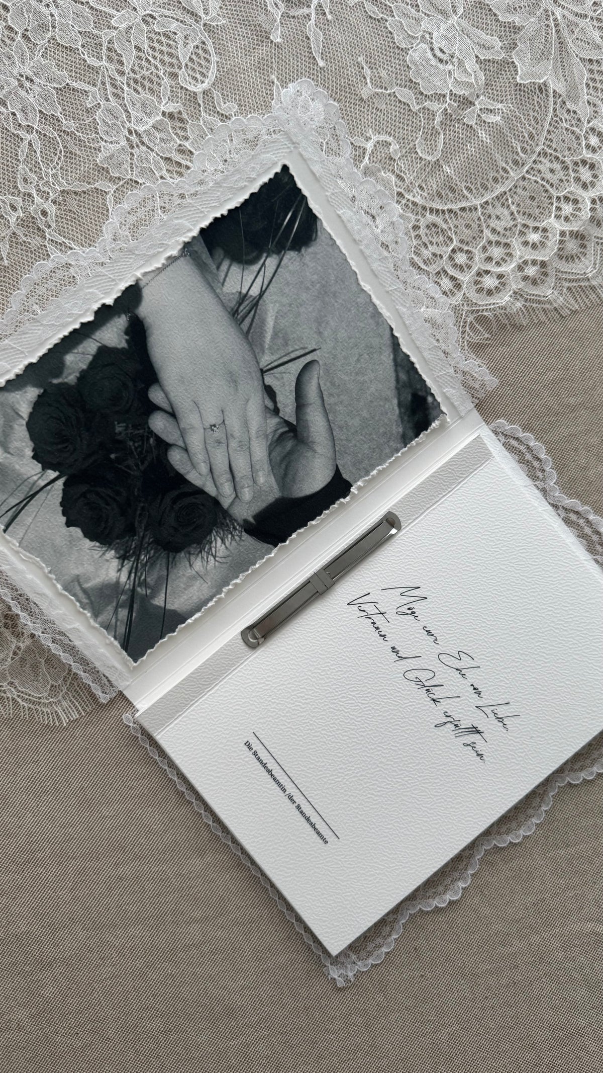 Stammbuch "Spitze" mit Heftklammer und Foto DIN A5