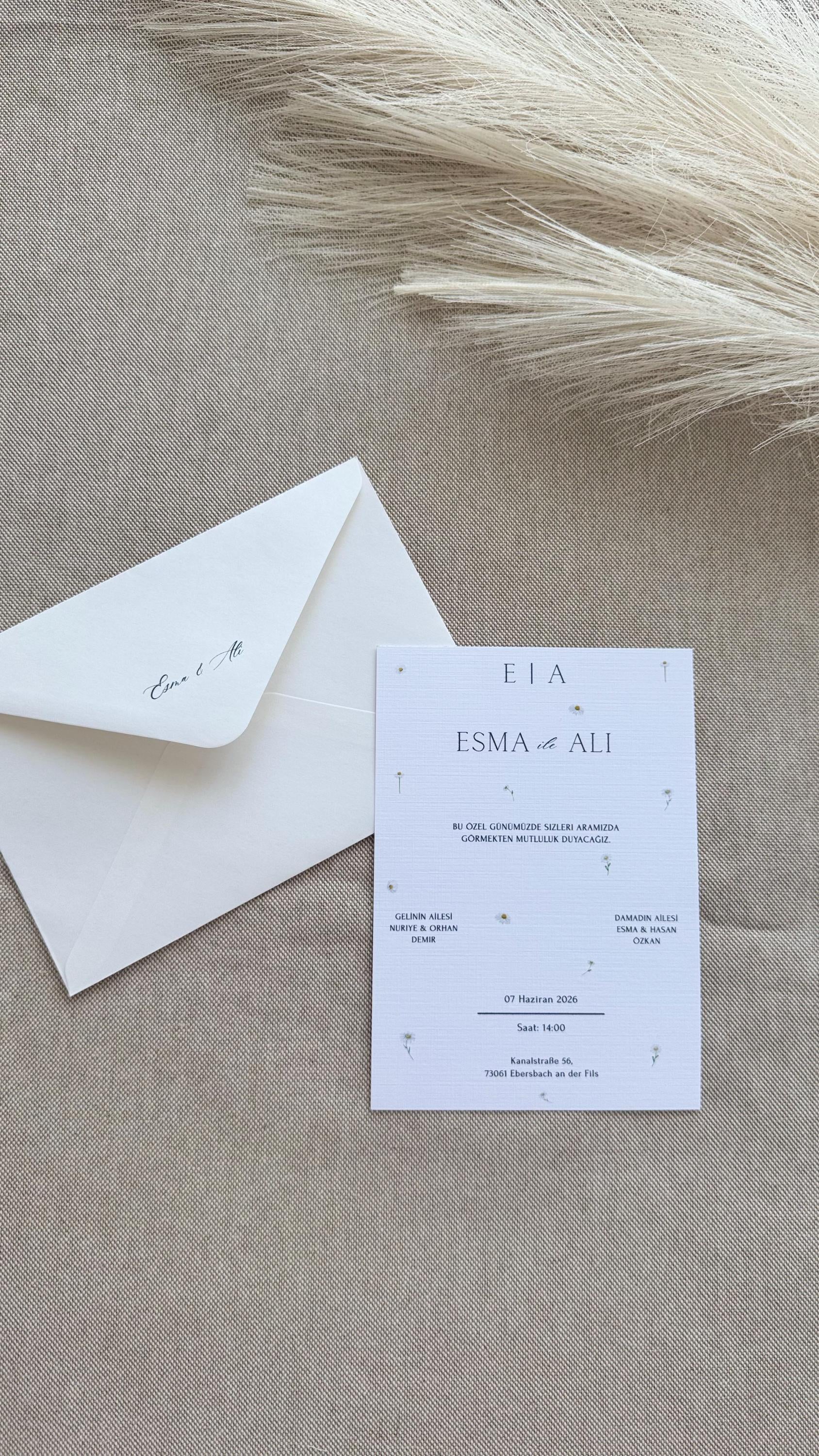 Personalisierte Hochzeitseinladung DIN A6 mit Umschlag
