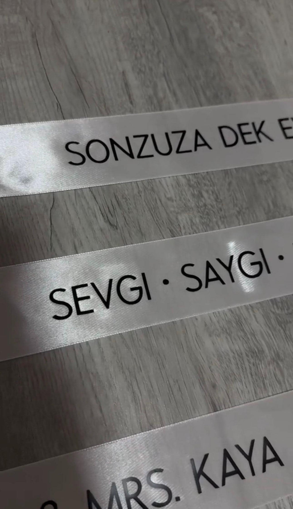 Personalisiertes Hochzeitsband