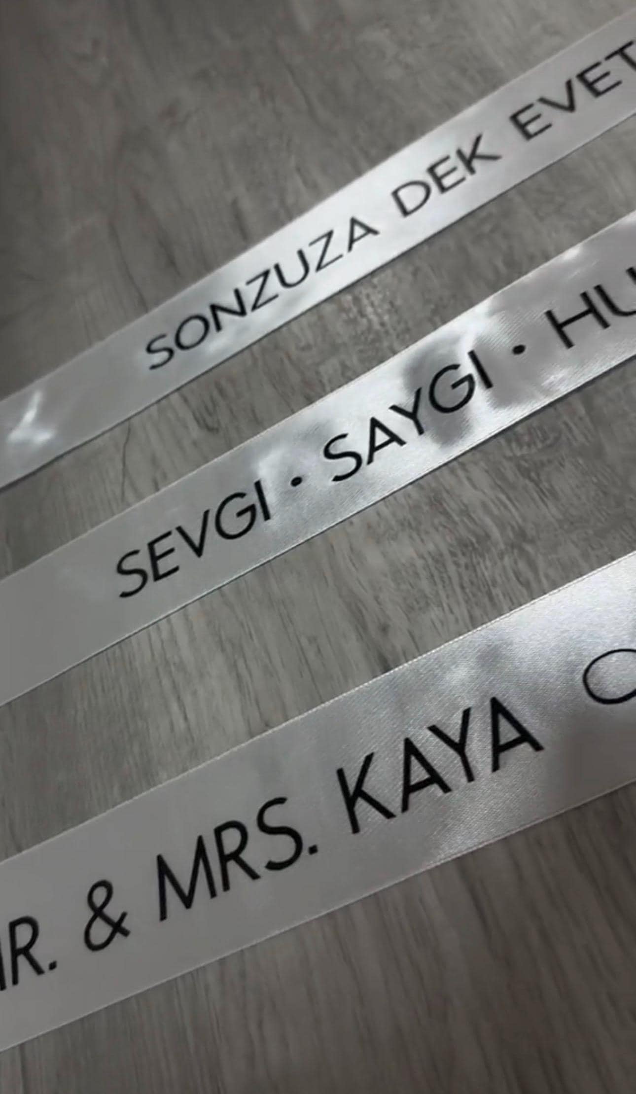 Personalisiertes Hochzeitsband